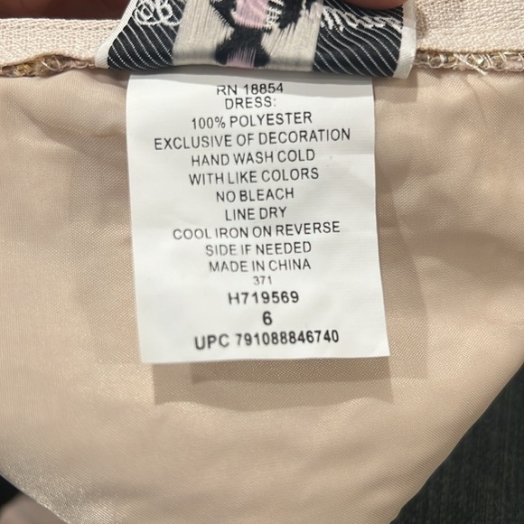 Girls’ Red and Gold Rare Editions Dress - Size 6​​​​ - Picture 6 of 6